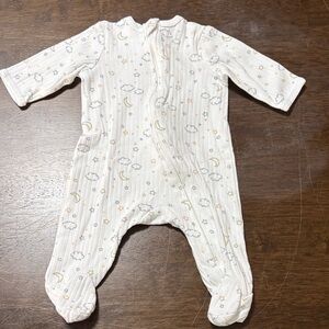 Little Me White Cloud and Moon Print Footie